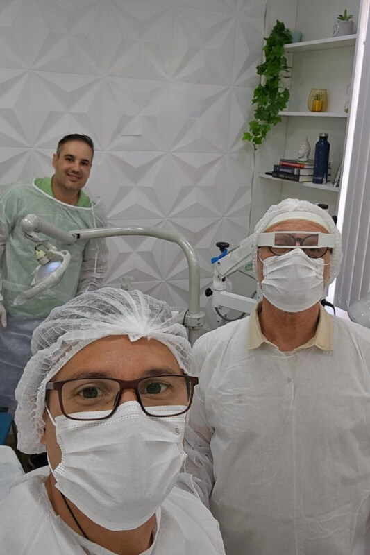 Equipe de dentistas da NeoRiso